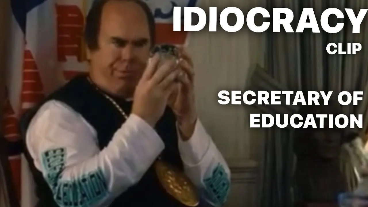 Secretary of Education in 2505 _ IDIOCRACY